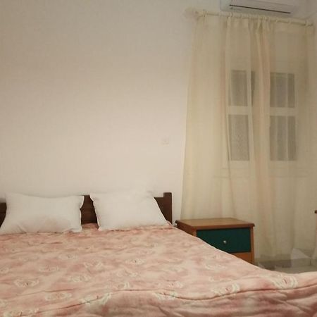 Vacation House In Stroggili Agios Ioannis Peristeron  Exterior photo