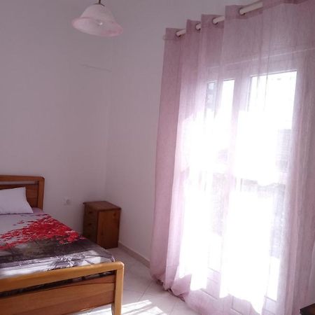 Vacation House In Stroggili Agios Ioannis Peristeron  Exterior photo