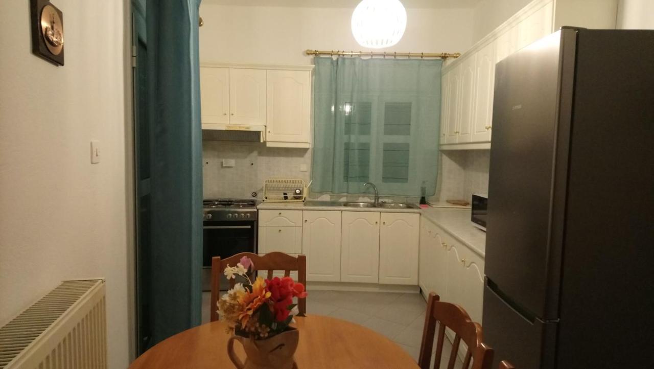 Vacation House In Stroggili Agios Ioannis Peristeron  Exterior photo